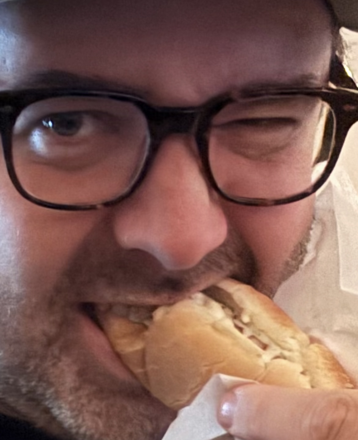 Mayo Hot Dog